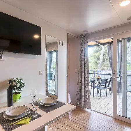 Holiday home Total Escape Mobile Nera Camp Porton Biondi Rovinj